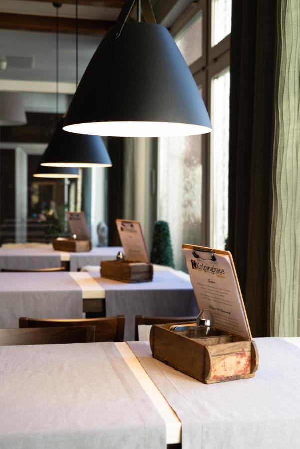 Hotel-Restaurant Kolpinghaus Lingen Esterno foto
