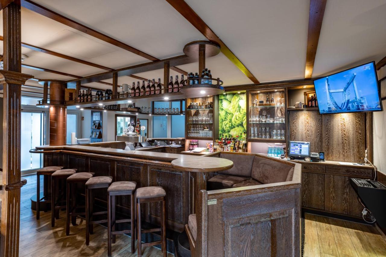 Hotel-Restaurant Kolpinghaus Lingen Esterno foto