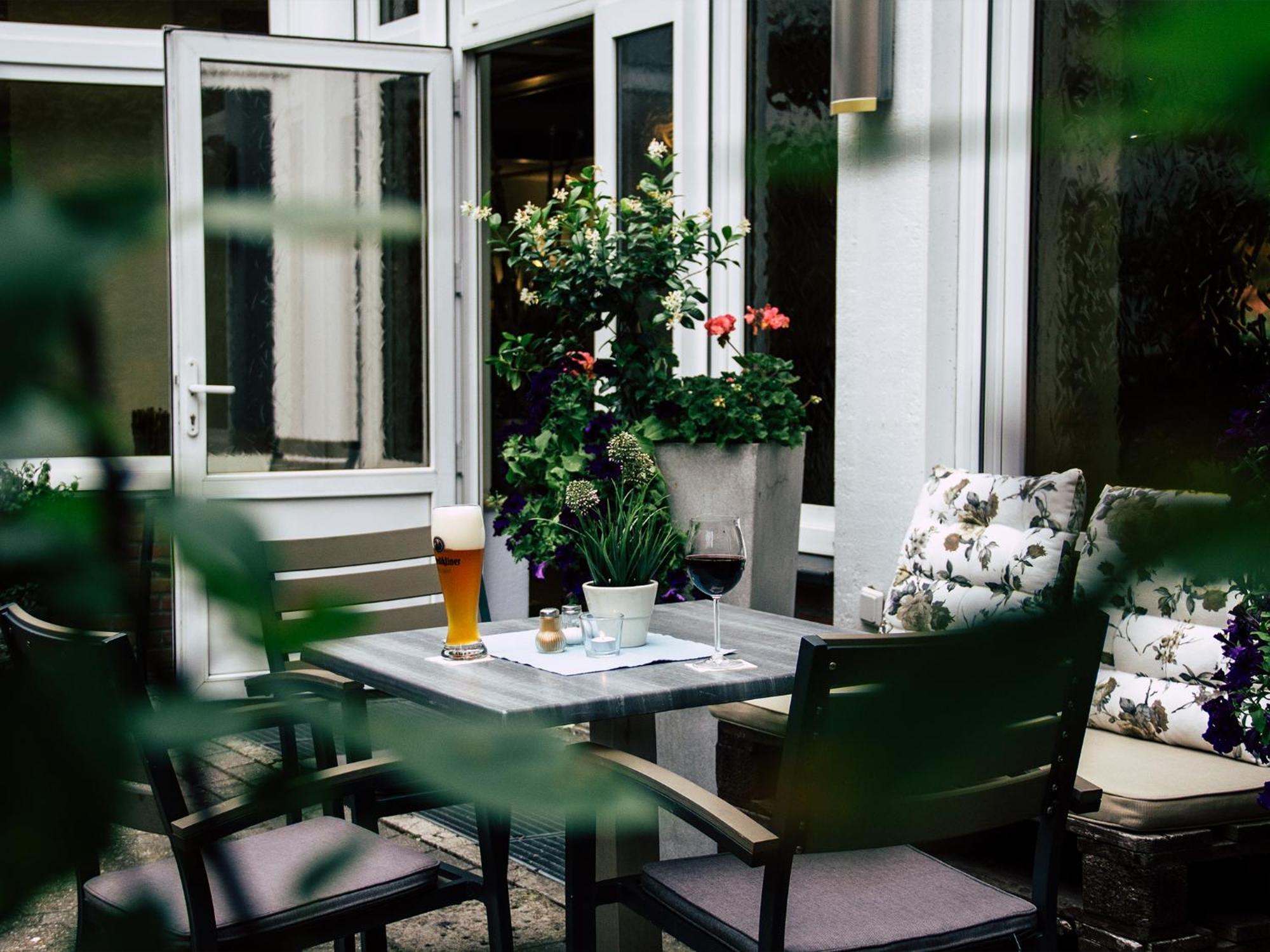 Hotel-Restaurant Kolpinghaus Lingen Esterno foto