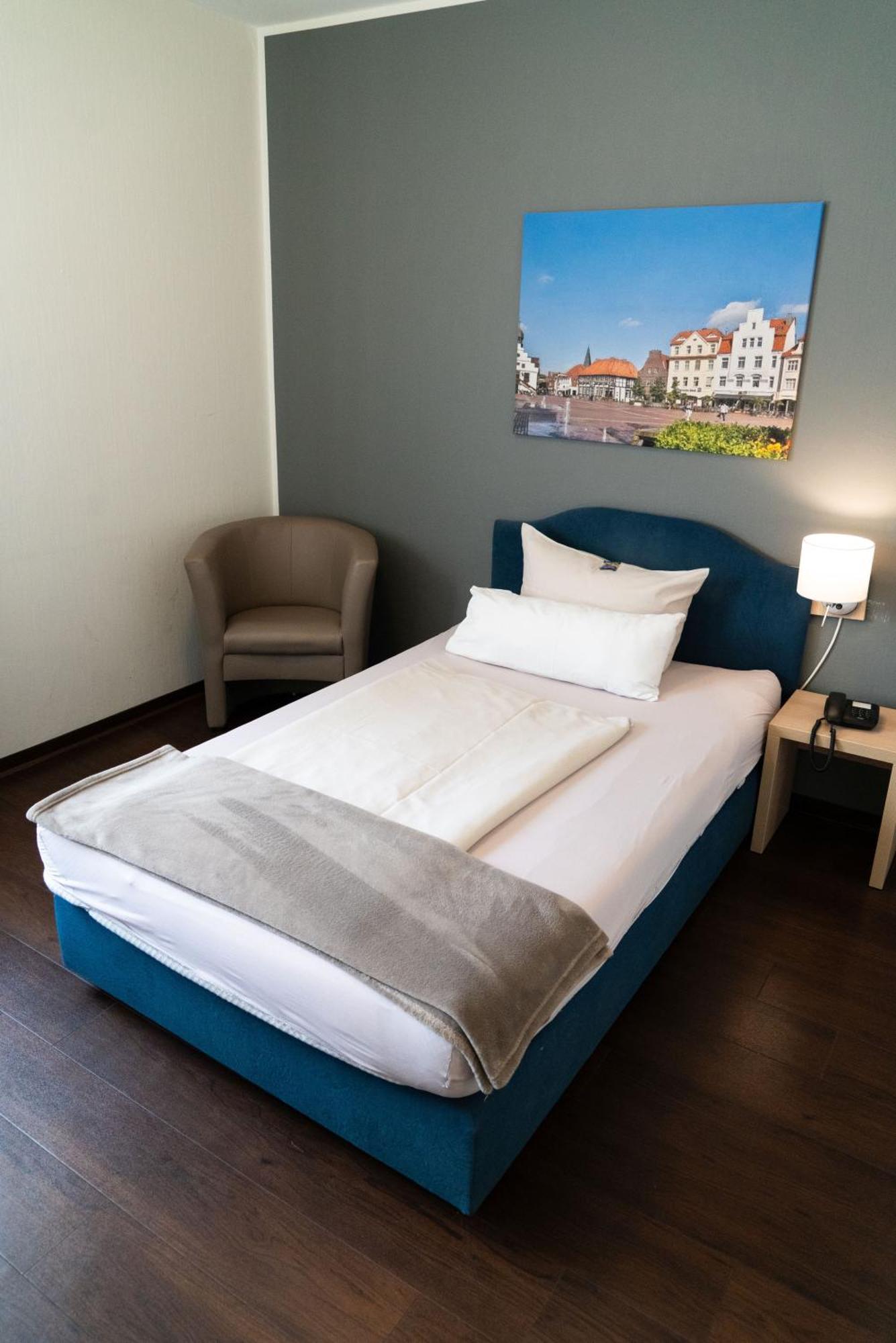 Hotel-Restaurant Kolpinghaus Lingen Esterno foto